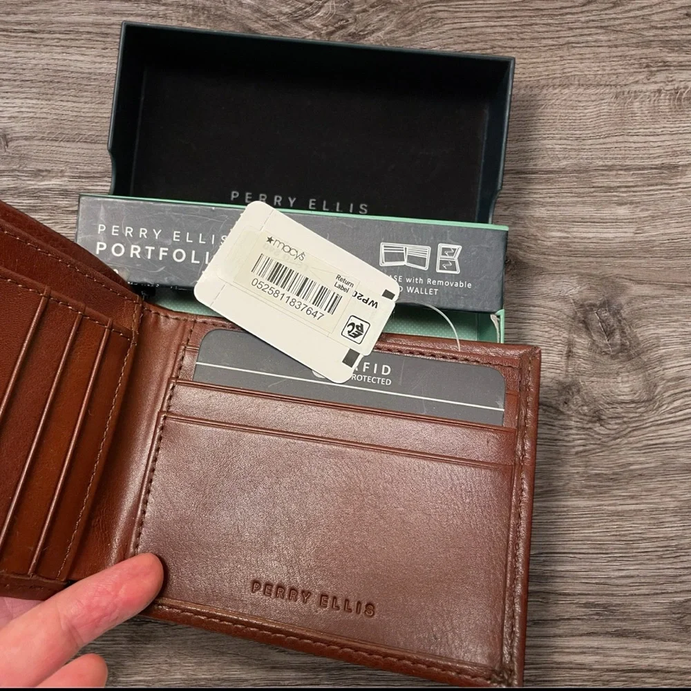 Perry Ellis Portfolio RFID Premium Genuine Glazed Leather Sienna Wallet NWT